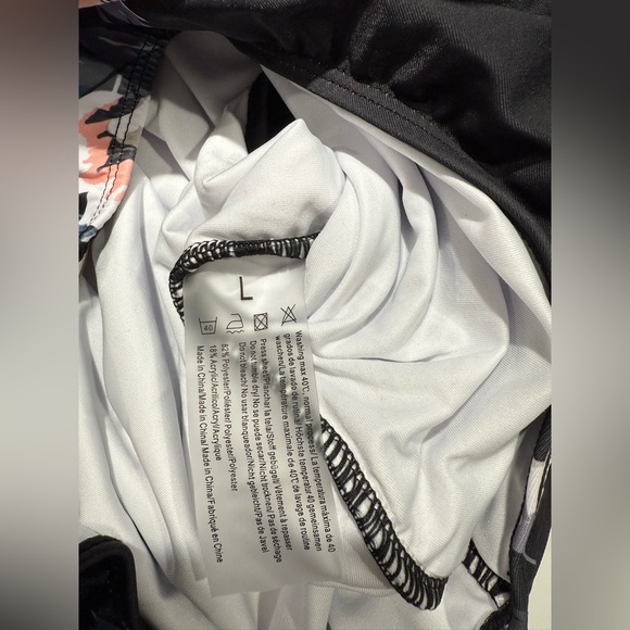 🥳🥳2 FOR 1 Charmo Ruffle UPF Maternity Suit Cutout Ruched & Black Flowered, L - Picture 14 of 16